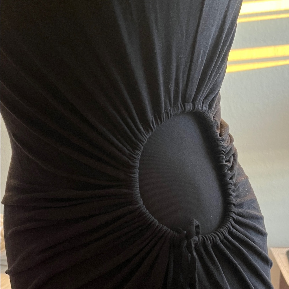 Reformation Black Sleeveless Dress - Picture 3 of 11